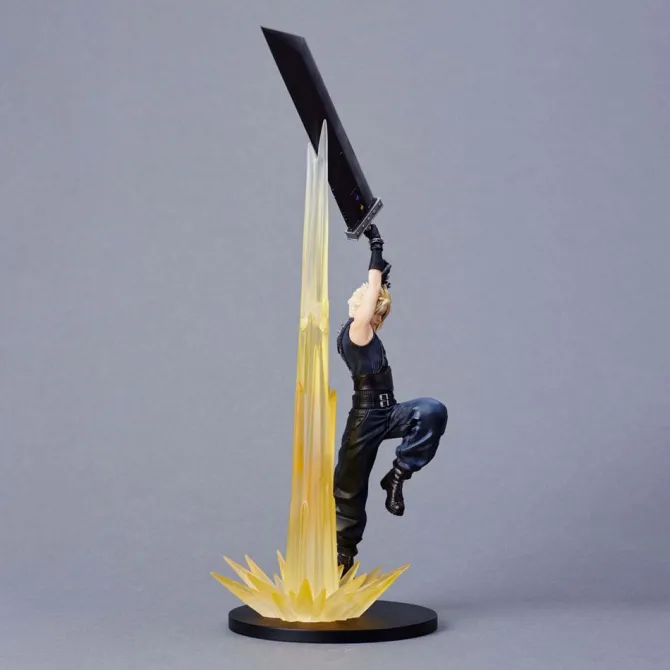 Final Fantasy VII Rebirth - Cloud Strife Statue: Square-Enix