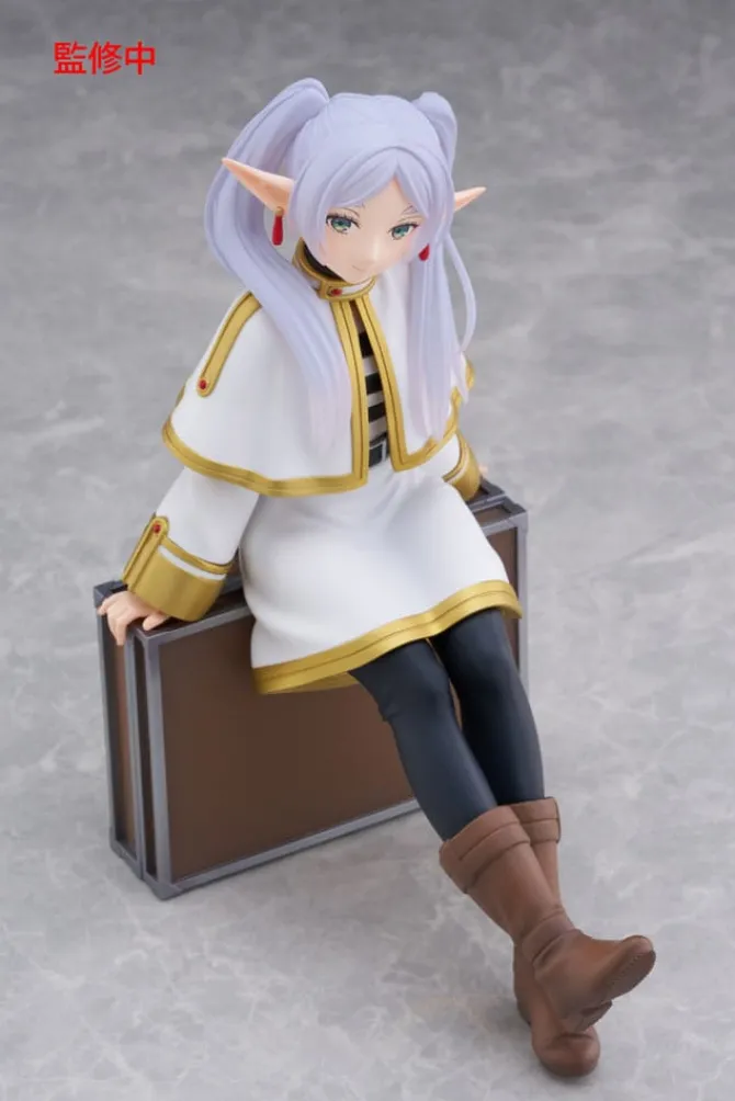 Frieren: Beyond Journey's End - Frieren Statue / Desktop Cute Figure - Trunk Case Ver.: Taito Prize