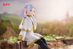Frieren: Beyond Journey's End - Frieren Statue / Desktop Cute Figure - Trunk Case Ver.: Taito Prize