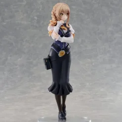 Goblin Slayer II - Guild Girl Receptionist Statue: Union Creative