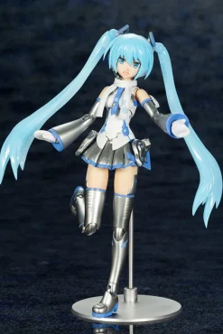 Hatsune Miku - Snow Miku Plastic Model Kit / Black Version: Kotobukiya