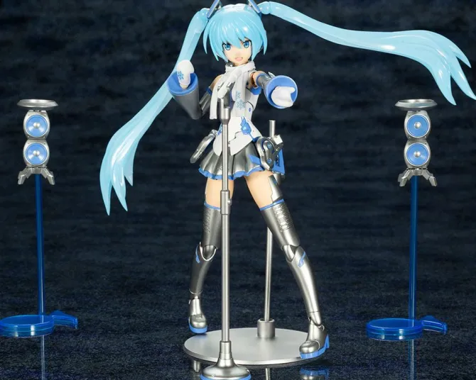 Hatsune Miku - Snow Miku Plastic Model Kit / Black Version: Kotobukiya
