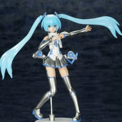 Hatsune Miku - Snow Miku Plastic Model Kit / Black Version: Kotobukiya