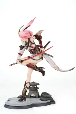 Honkai Impact 3rd - Yae Sakura Statue: MiHoYo