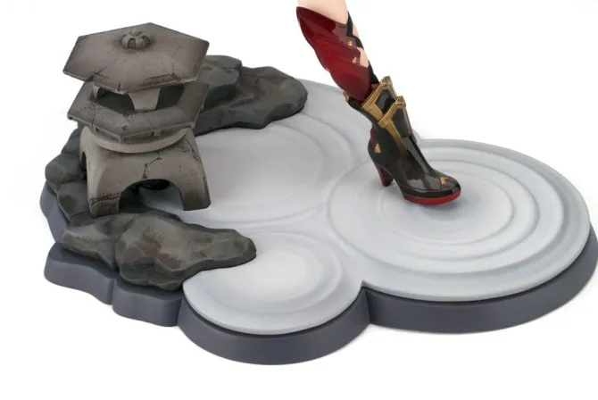 Honkai Impact 3rd - Yae Sakura Statue: MiHoYo