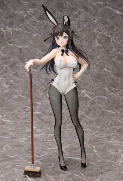 I May Be a Guild Receptionist, But I'll Solo Any Boss to Clock Out on Time - AlinaStatue / Bunny FRE