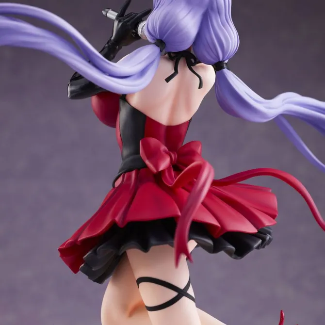 In/Spectre - Karin Nanase Statue: Union Creative