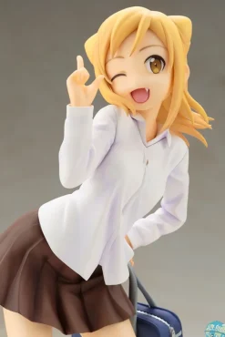 Interviews with Monster Girls - Hikari Takanashi Statue: Kotobukiya