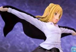 Interviews with Monster Girls - Hikari Takanashi Statue: Phat!