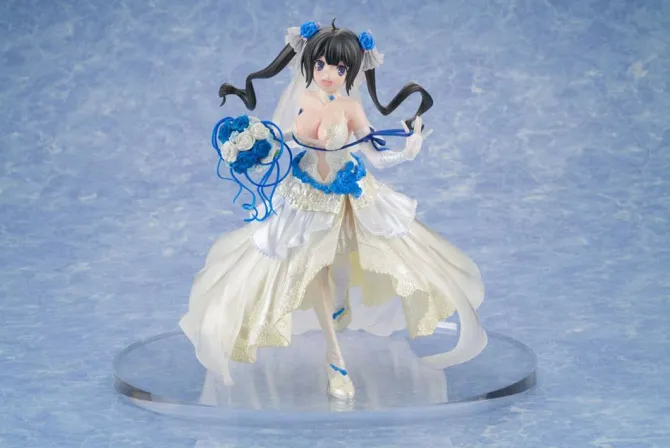 Is It Wrong to Try to Pick Up Girls in a Dungeon? - Hestia Statue: Furyu