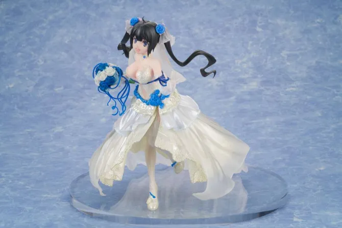 Is It Wrong to Try to Pick Up Girls in a Dungeon? - Hestia Statue: Furyu