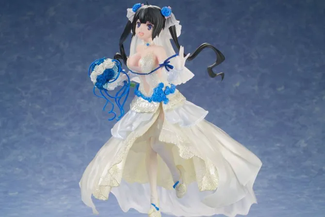 Is It Wrong to Try to Pick Up Girls in a Dungeon? - Hestia Statue: Furyu