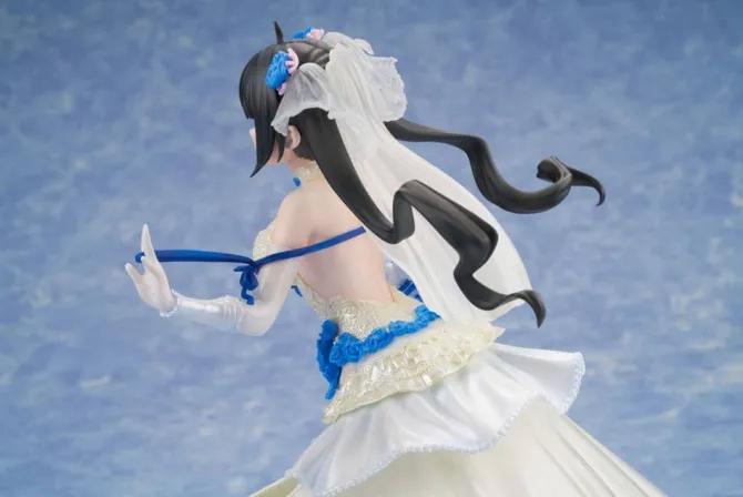 Is It Wrong to Try to Pick Up Girls in a Dungeon? - Hestia Statue: Furyu
