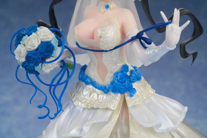 Is It Wrong to Try to Pick Up Girls in a Dungeon? - Hestia Statue: Furyu