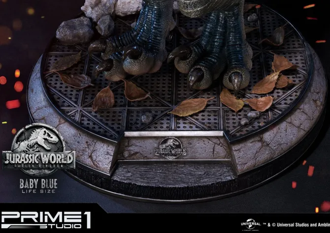 Jurassic World: Fallen Kingdom - Baby Blue Life-Size Statue: Prime 1 Studio