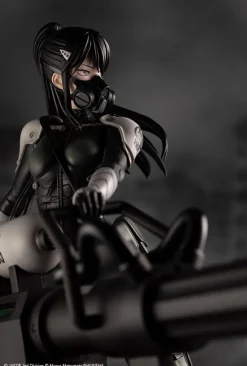 Kaiju No. 8 - Mina Ashiro Statue / ARTFXJ: Kotobukiya