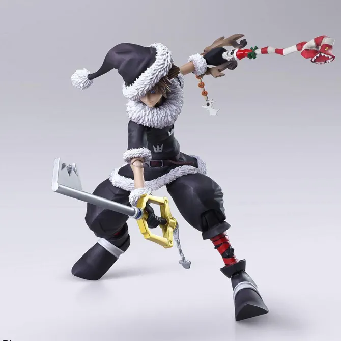 Kingdom Hearts II - Sora Actionfigur / Bring Arts - Christmas Town Version: Square Enix
