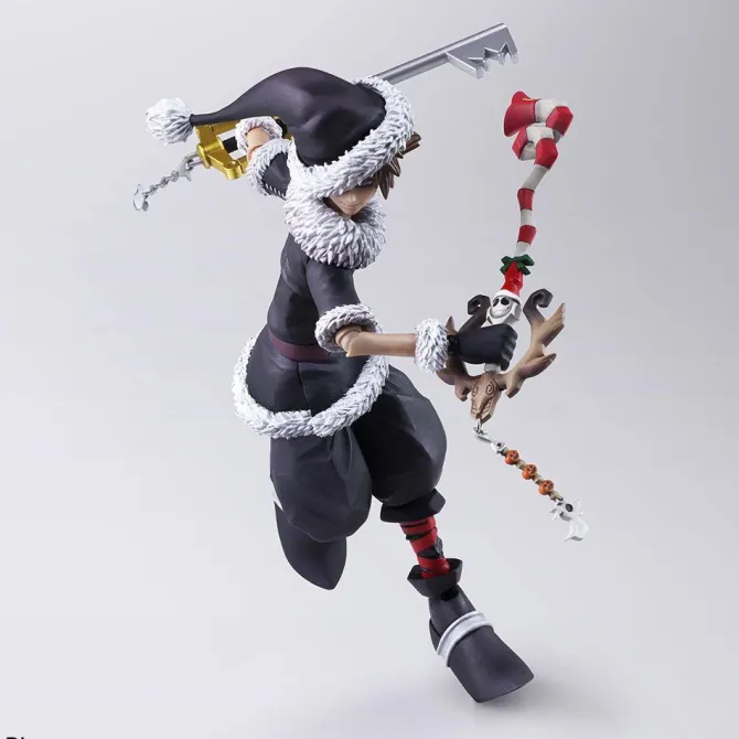 Kingdom Hearts II - Sora Actionfigur / Bring Arts - Christmas Town Version: Square Enix