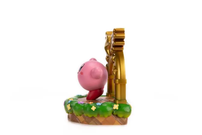 Kirby - Kirby and the Goal Door Statue: First 4 Figures