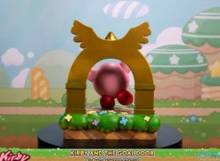 Kirby - Kirby and the Goal Door Statue: First 4 Figures