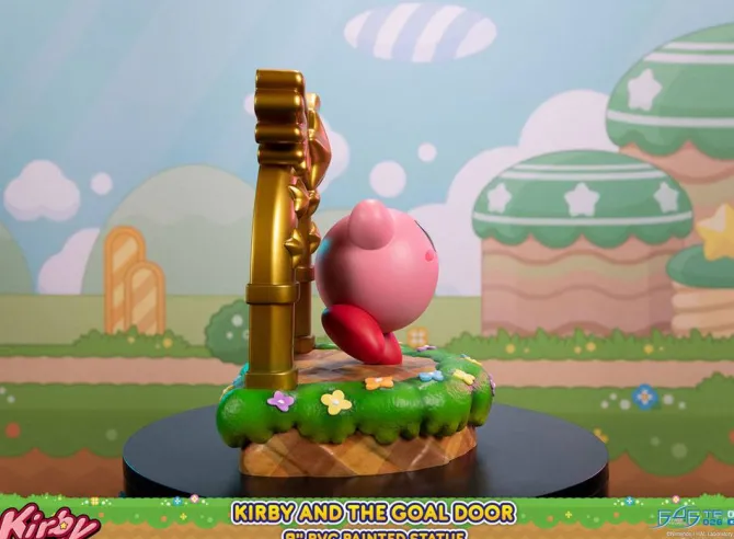 Kirby - Kirby and the Goal Door Statue: First 4 Figures