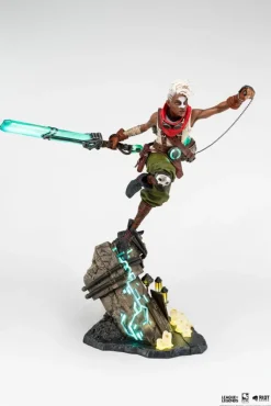 League of Legends - Ekko Statue: Pure Arts