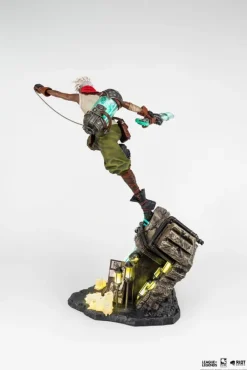 League of Legends - Ekko Statue: Pure Arts