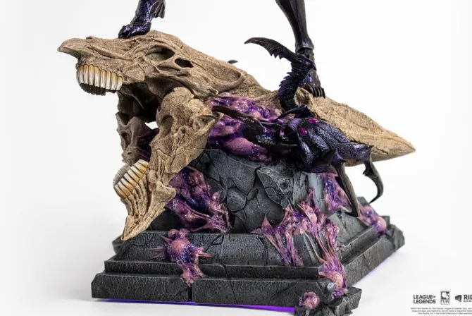 League of Legends - Kai'sa Statue: Pure Arts