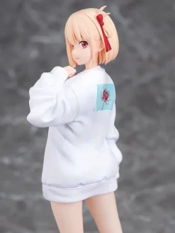 Lycoris Recoil - Chisato Nishikigi Statue / Oversized Sweatshirt Version: Phat!
