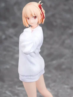 Lycoris Recoil - Chisato Nishikigi Statue / Oversized Sweatshirt Version: Phat!