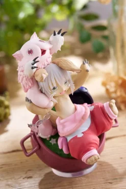 Made in Abyss - Nanachi Statue / The Golden City of the Scorching Sun AMP+ My Treasure Reissue: Tait