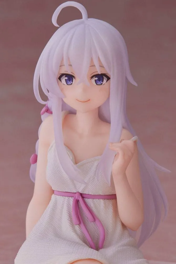 Majo no Tabitabi - Elaina Figur / Nightwear Version: Taito