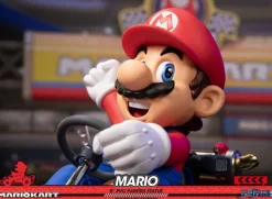 Mario Kart - Mario Statue / Standard Edition [BESCHÄDIGTE VERP.]: First 4 Figures