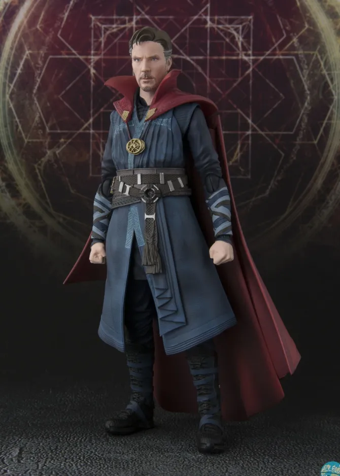 Marvel - Doctor Strange & Burning Flame Set Actionfigur - S.H. Figuarts: Bandai