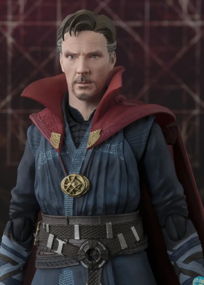 Marvel - Doctor Strange & Burning Flame Set Actionfigur - S.H. Figuarts: Bandai