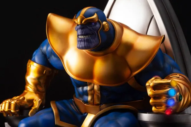 Marvel Comics - Thanos on Space Throne Statue - Fine Art: Kotobukiya