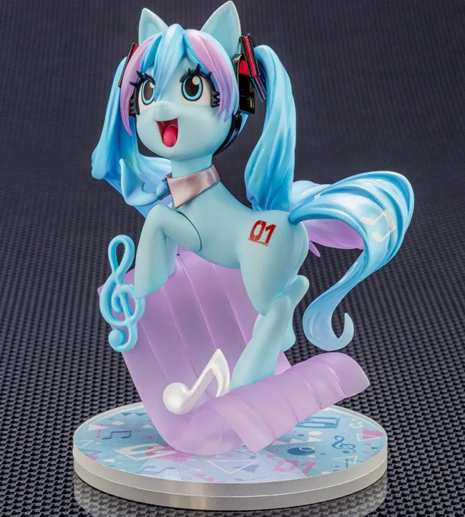 Mein kleines Pony feat. Hatsune Miku - Hatsune Miku Pony Statue / Bishoujo: Kotobukiya