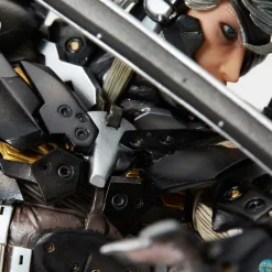 Metal Gear Rising: Revengeance - Raiden Statue - Hdge Technical No. 33: Union Creative
