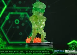 Metal Gear Solid - Solid Snake Statue / SD - Stealth Camouflage Neon Green: First 4 Figures
