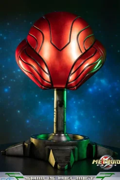 Metroid Prime - Samus Helmet Statue: First 4 Figures