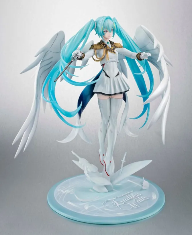 Mobile Suit Gundam x Hatsune Miku - Miku Statue / Lucrea - 45th Anniversary: MegaHouse