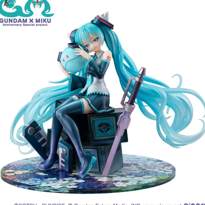 Mobile Suit Gundam x Miku OO Gundam - Miku Statue / Lucrea - 45th Anniversary: MegaHouse