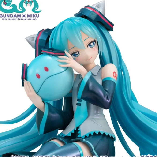 Mobile Suit Gundam x Miku OO Gundam - Miku Statue / Lucrea - 45th Anniversary: MegaHouse
