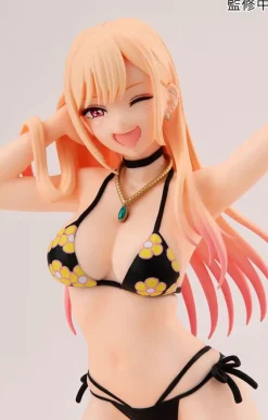 My Dress-Up Darling - Melty Princess Marin-Chan Statue / Palm Size: MegaHouse