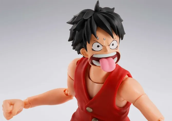 One Piece - Dracule Mihawk HawkeyeActionfigur / S.H.Figuarts: Tamashii Nations