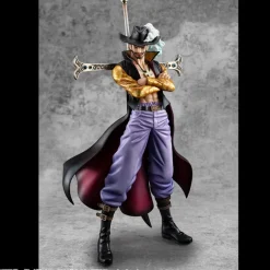 One Piece - Hawk Eye Dracule Mihawk Statue / SA-Maximum - Version R: MegaHouse