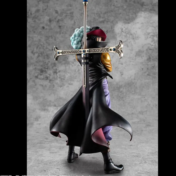 One Piece - Hawk Eye Dracule Mihawk Statue / SA-Maximum - Version R: MegaHouse