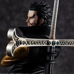 One Piece - Hawk Eye Dracule Mihawk Statue / SA-Maximum - Version R: MegaHouse