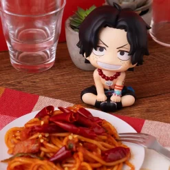 One Piece - Portgas D. Ace Statue / Look Up: MegaHouse