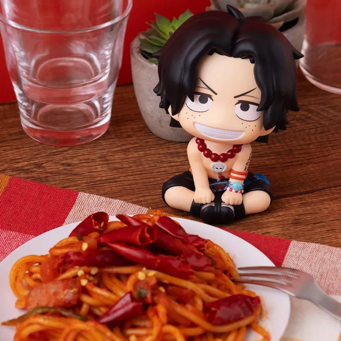 One Piece - Portgas D. Ace Statue / Look Up: MegaHouse